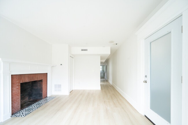 Photo - Elmgrove Ave Unit 124 - 2L