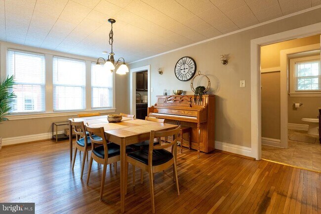 Photo - 313 Frederick St