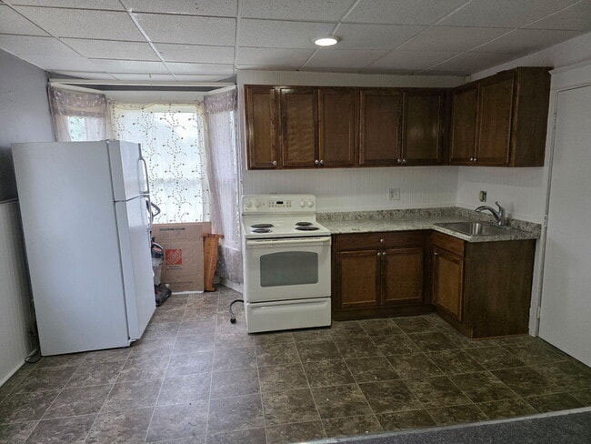 Photo - 114 N Park St