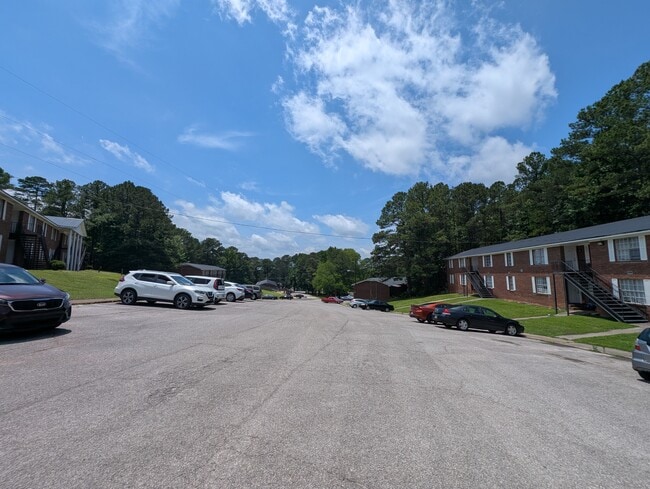 Photo - Cottonwood Apartments