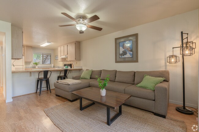Pomona West Student Apartments