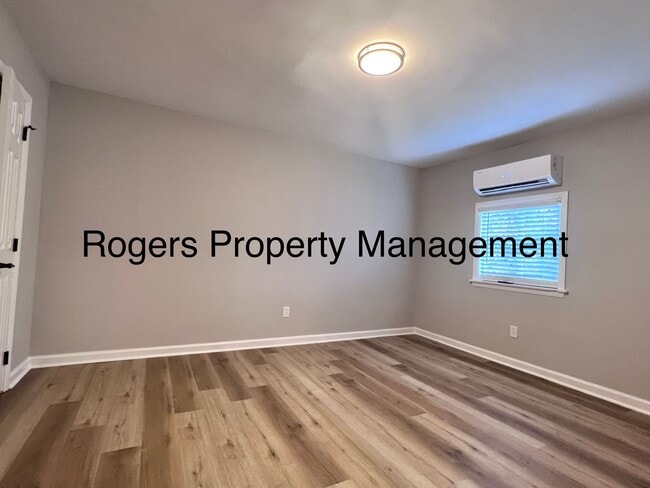 Photo - Renovated Apartment - Comfy and Convenient Unidad Coleman D