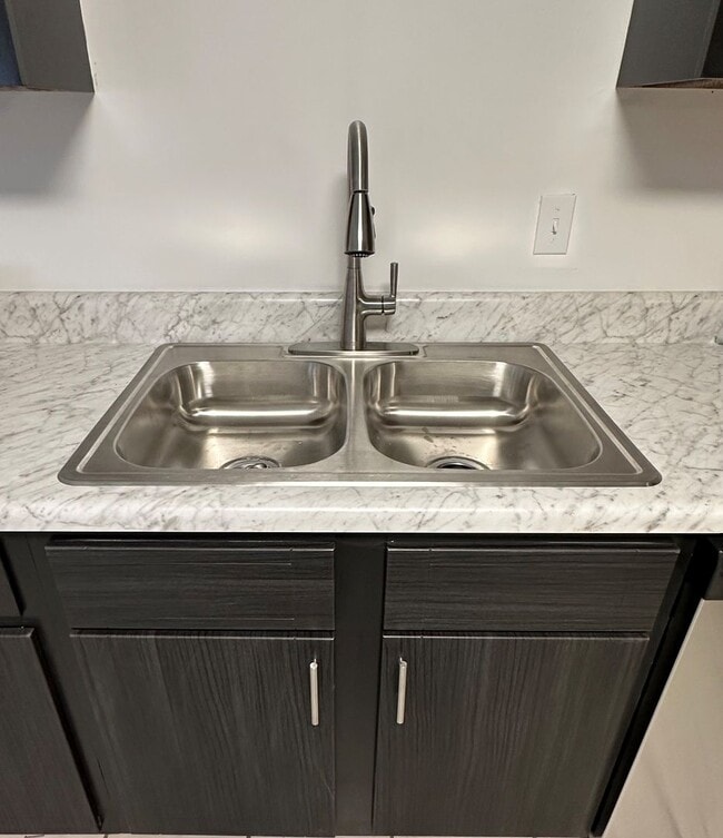 Photo - Fountain Square Apartments