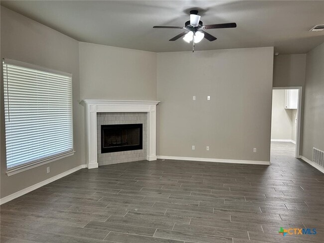 Photo - 620 Holstein Dr