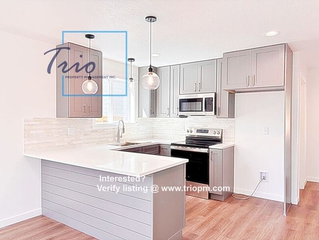 Photo - 811 Horn Ln