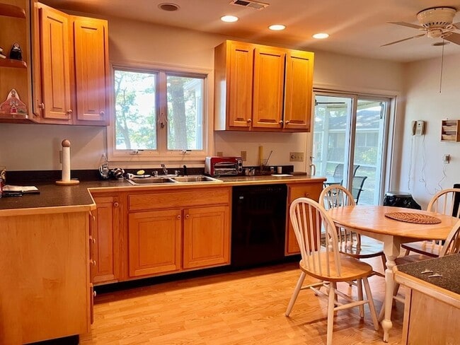 Photo - 13513 Deerfield Trail