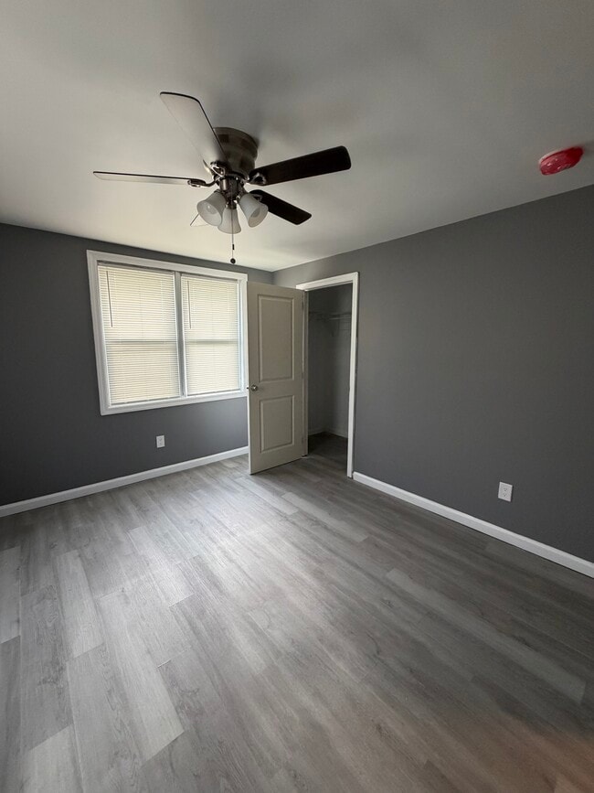 Photo - 547 Eastlawn Ave