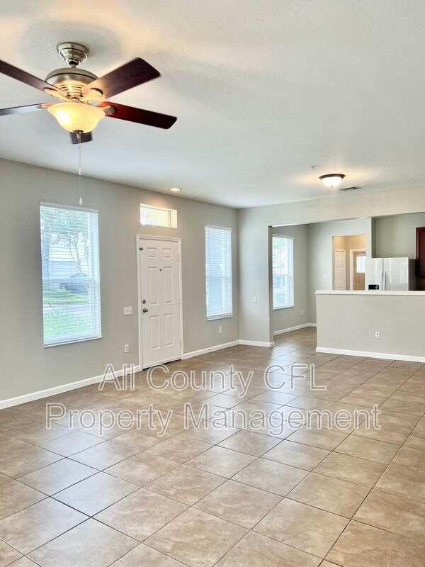 Photo - 3149 Stowe St