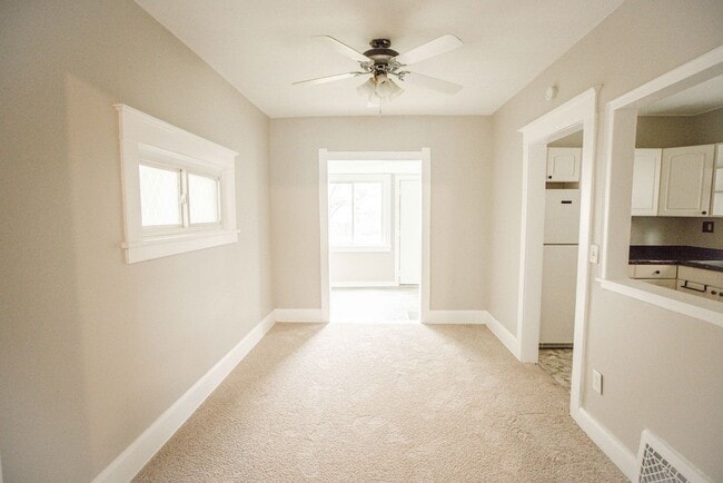 Photo - Cute three bedroom home in East Toledo!