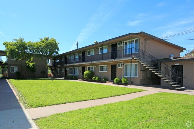 Photo - Skyview Villa & Somerset Apartments