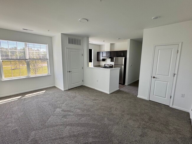 1208 John Vanzandt Dr