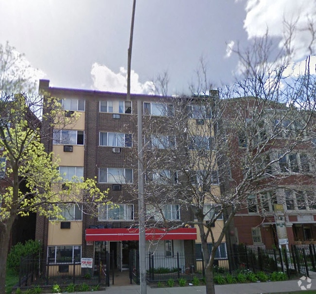 Building Photo - 6910 N Sheridan Rd Unit 305 Rental