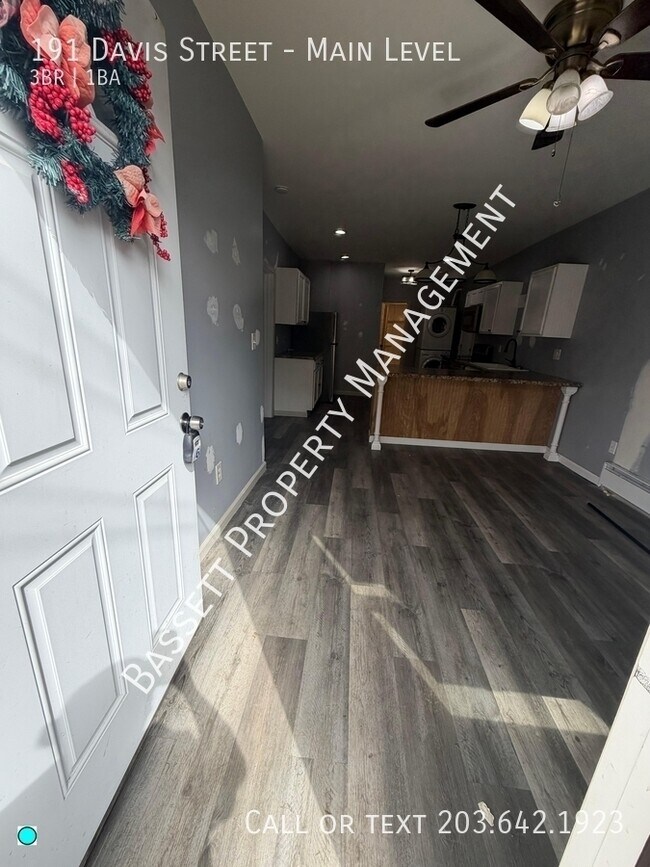 Photo - 191 Davis St