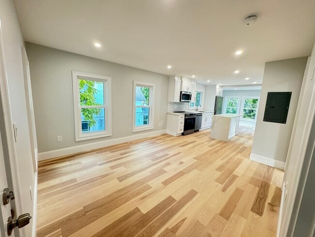 Photo - 17 Fremont St Unit 2