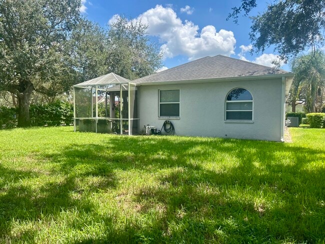 Photo - 1494 Millbrook Cir