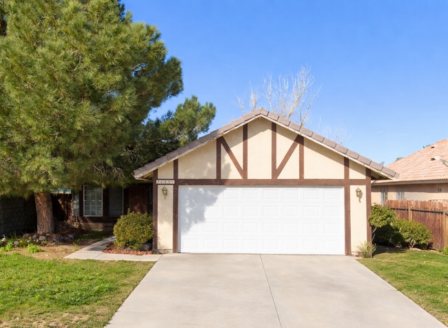 Photo - 36831 Royce Ct