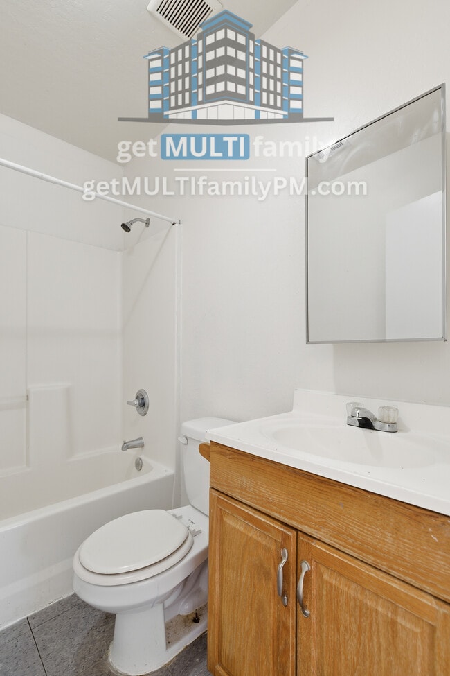 Photo - 1224 E Apache St Unit 2