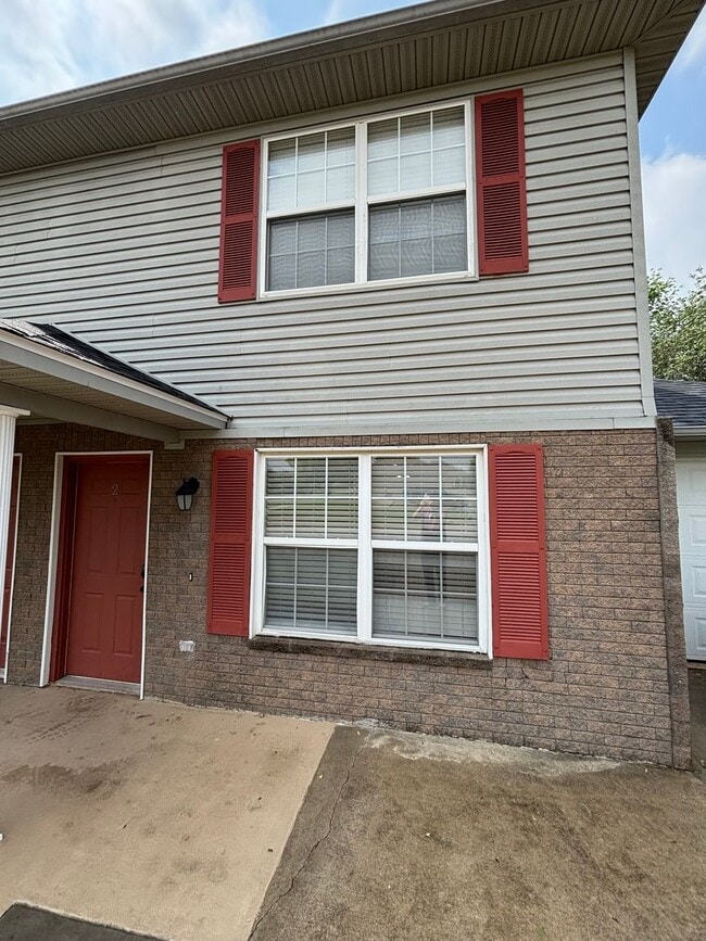 Photo - 3301 SW Victoria Pl Unit 3301 SW Victoria Pl Apt 2
