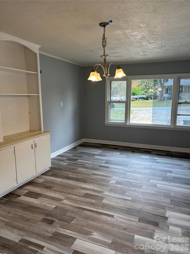 Photo - 6225 Branch Hill Cir