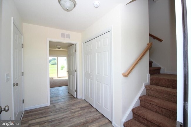 Photo - 82 Filbert Dr