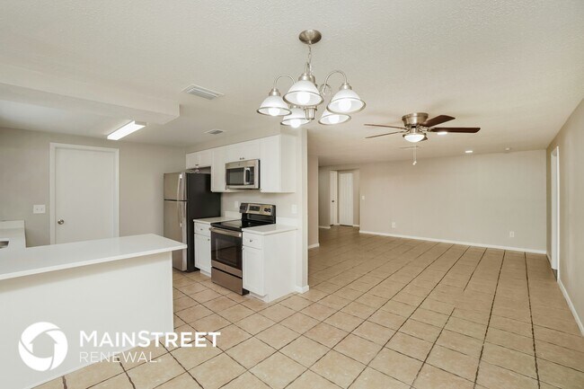 Photo - 2911 Cedaridge Dr
