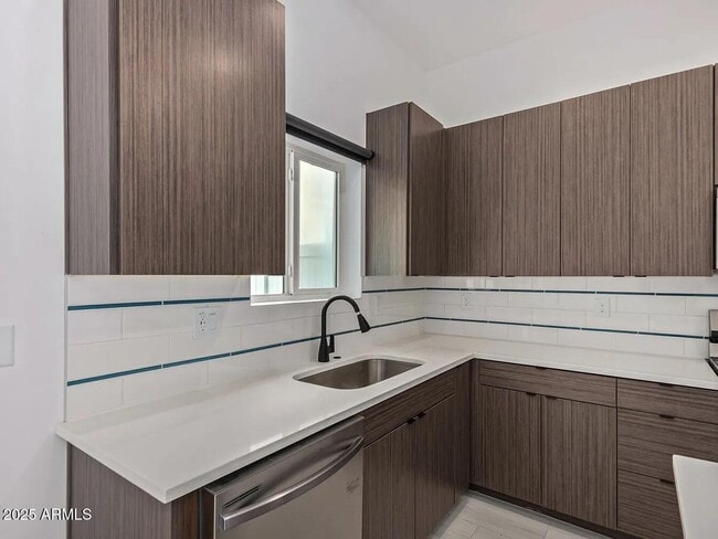 Photo - 3109 N 39th St