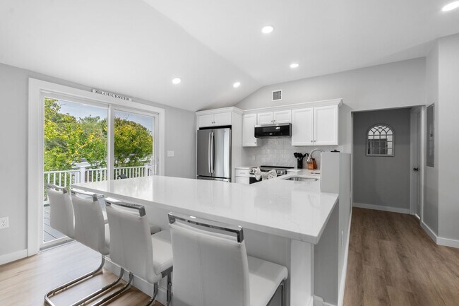 Photo - Newly renovated Winter Rental between Long Beach and Good Harbor!