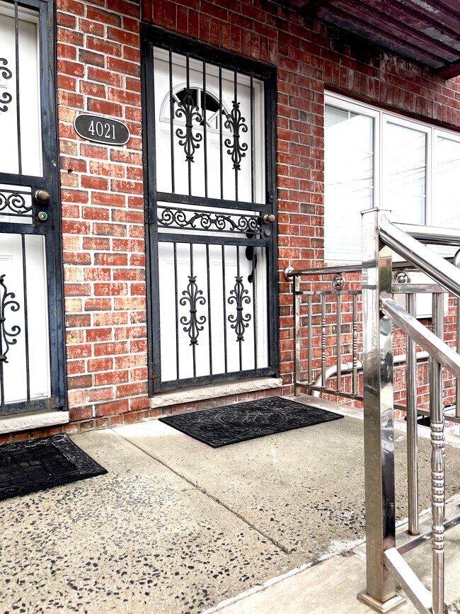 Unit 1 - 4021 Seton Ave