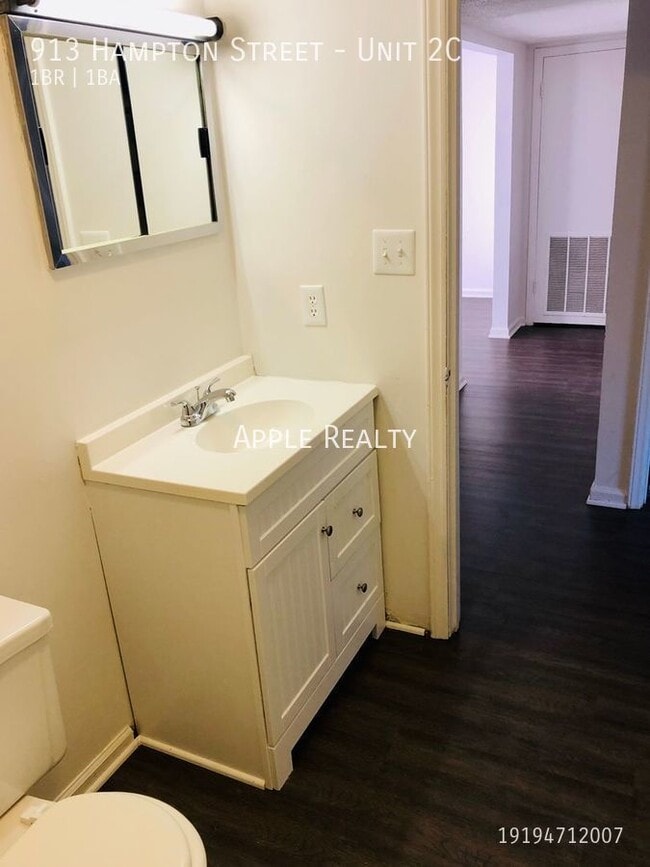 Photo - 913 Hampton St Unidad 2C
