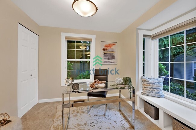 Photo - Charming 2-Bedroom Cottage in the Heart of...