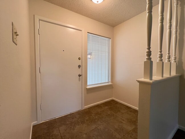 Photo - Fully Updated 3/2/2 in West Lubbock
