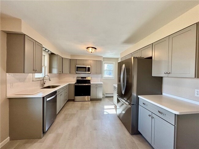 Photo - 5667 Dunning Ave