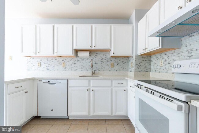 Photo - 307 Thyme Ln