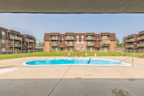 The Pines at Q Plaza Apartments