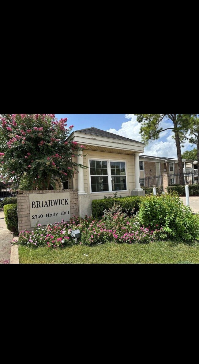 Building Photo - 2750 Holly Hall St Unit 811