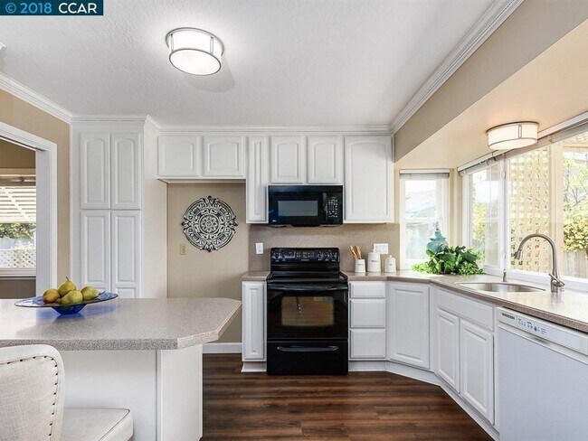 Photo - 7796 Woodren Ct