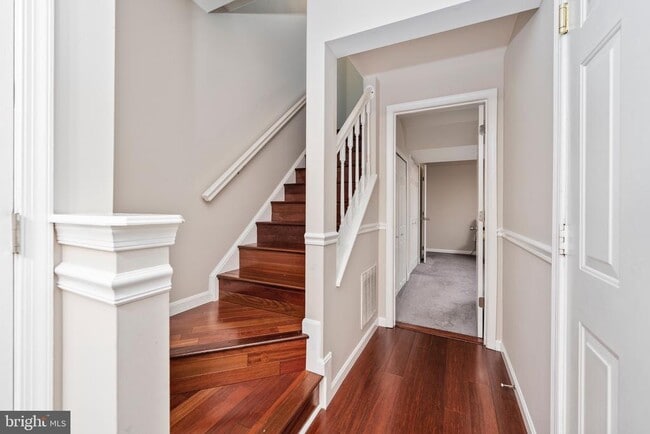 Photo - 1127 Kelfield Dr