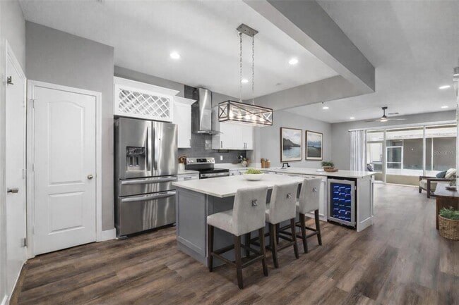 Photo - 26532 Castleview Way