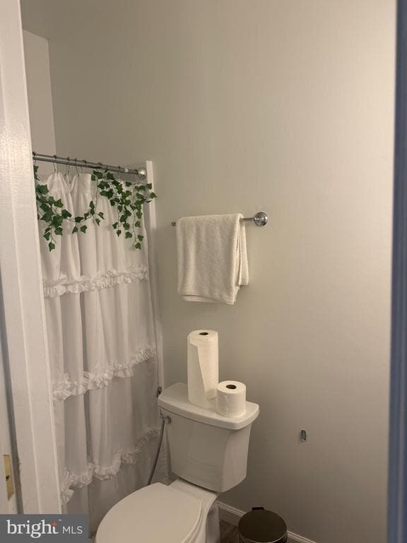 Photo - 8469 Silverdale Rd