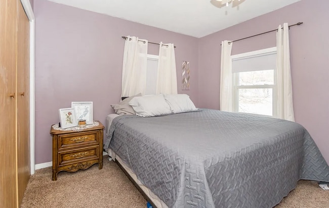 Cama 2 - 108 5th St NE