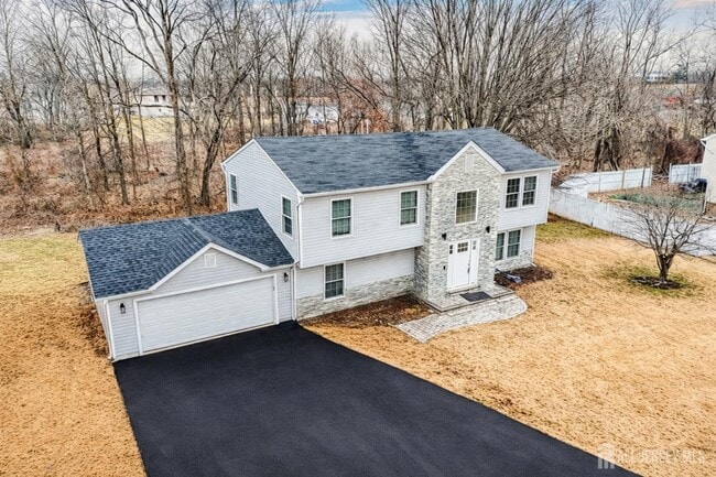 Building Photo - 30 Clara Dr