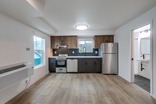 Photo - Le Jaime- Newly Renovated Living in the Heart of Clairemont