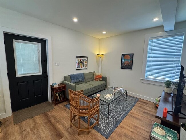 Photo - 2808 Jefferson St