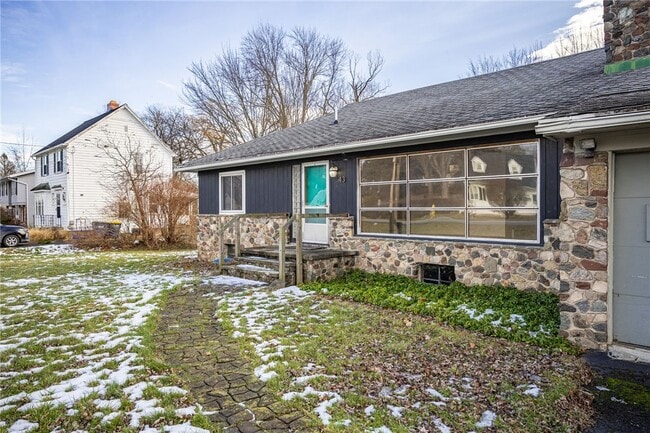 Photo - 43 River Meadow Dr