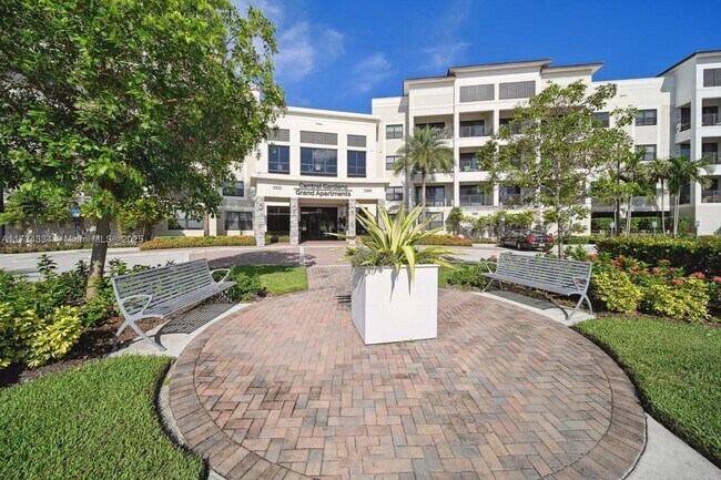 Photo - 3333 Central Gardens Cir Unit Elite