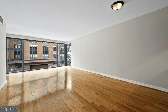 Photo - 1117 10th St NW Unit 302