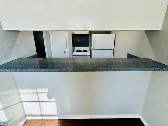 Photo - Kennedale 1 bedroom apartment ! Water included !