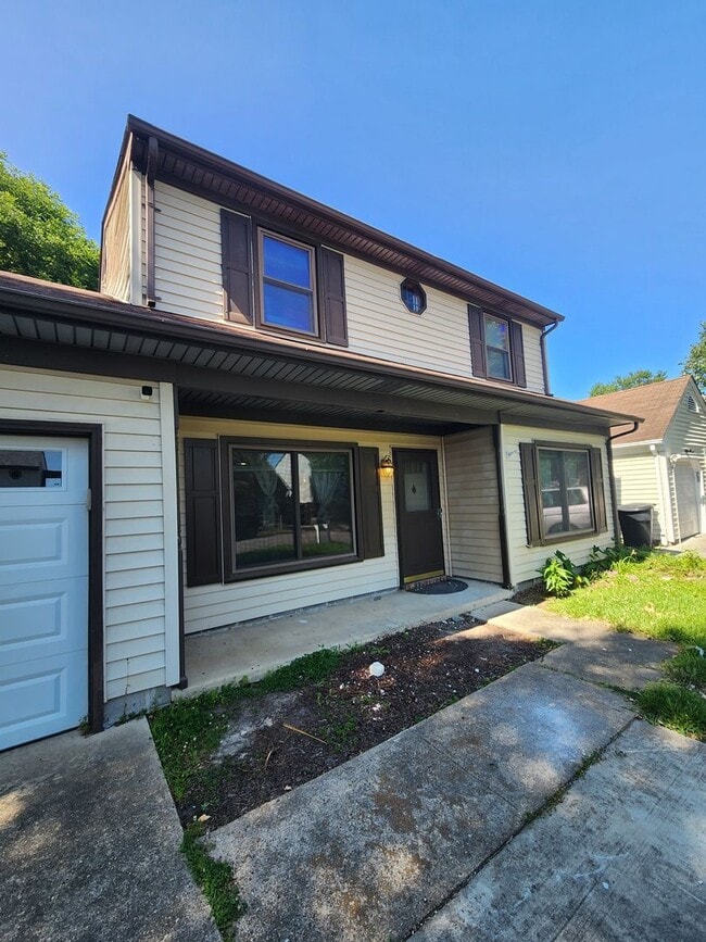 4 Bedroom Home in Sought Out Neighborhood ... - 4 Bedroom Home in Sought Out Neighborhood ...