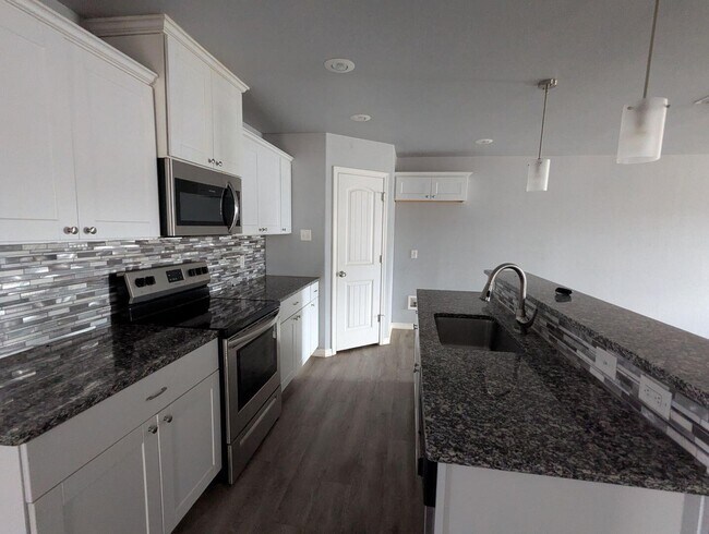 Photo - 1302 N Clinton Ave