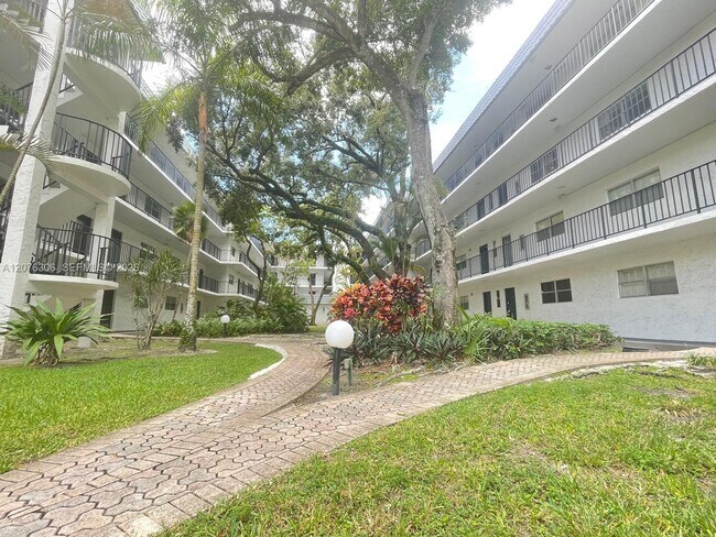 3280 Spanish Moss Terrace Unit 103